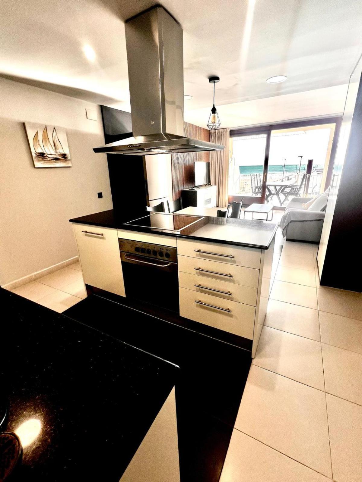 Apartaments Voramar กัมบริลส์ ภายนอก รูปภาพ