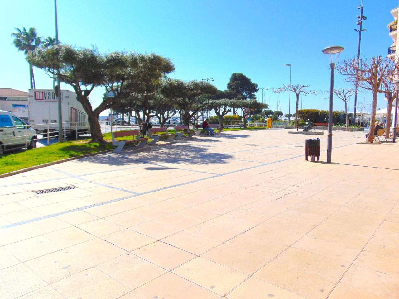 Apartaments Voramar กัมบริลส์ ภายนอก รูปภาพ